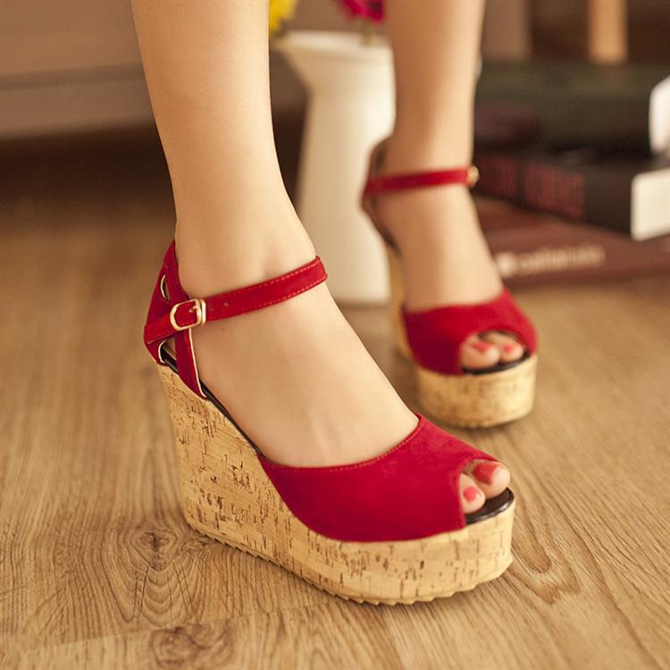 https://suschoi.files.wordpress.com/2014/06/red-womens-casual-leather-shoes.jpg